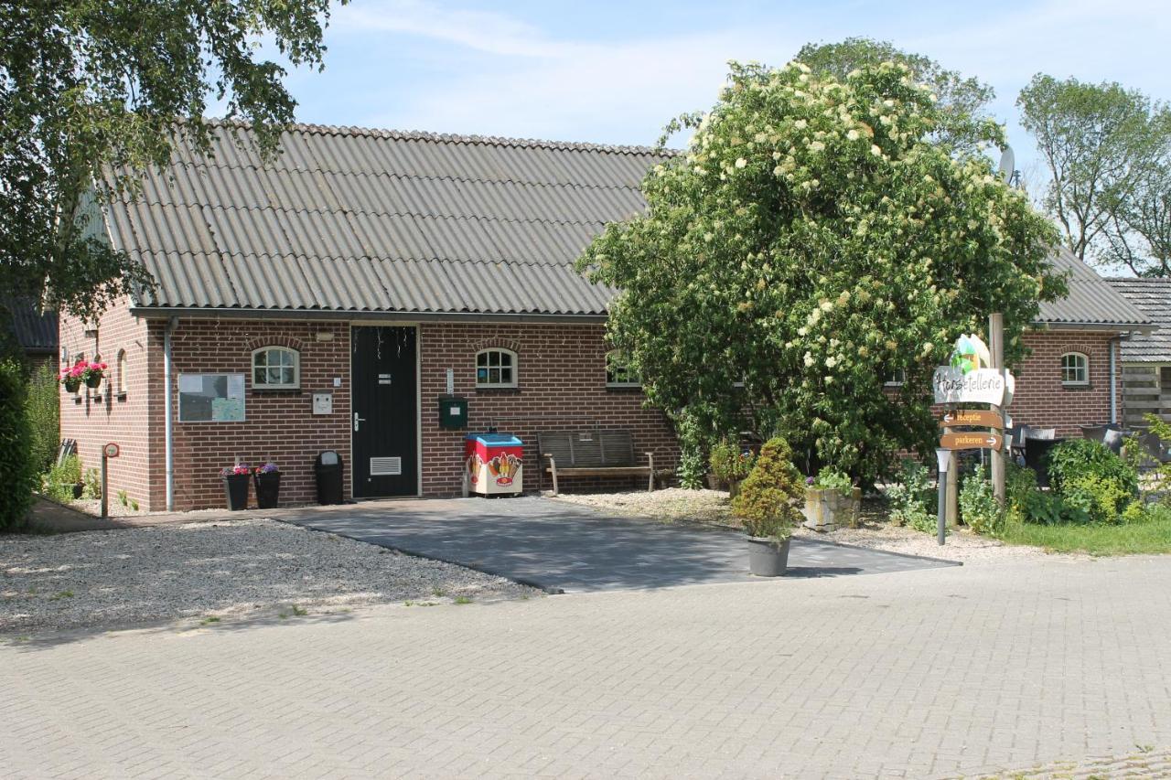 Horsetellerie Rheezerveen Hardenberg Kültér fotó